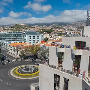 Marina Bay Funchal (Madeira)