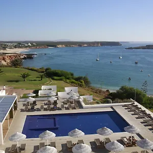 **** Hotell Memmo Baleeira - Design Portugal